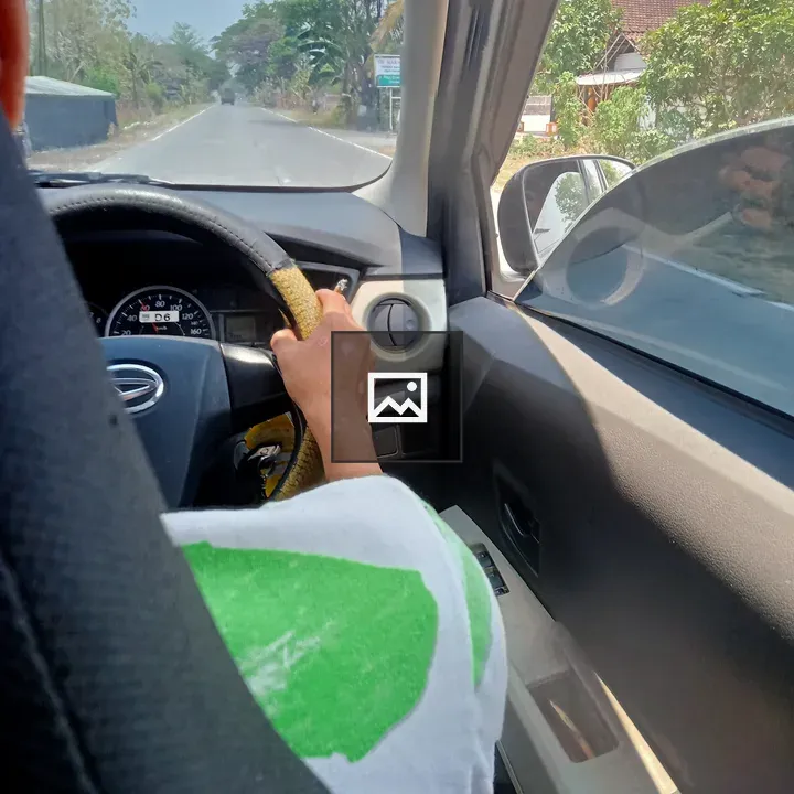 Driving While Smoking