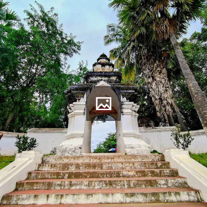 Entrance Arch at Vat Visounnarath