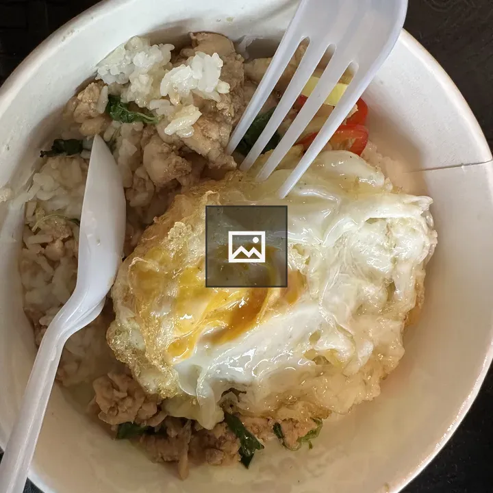 Thai rice egg chicken dish