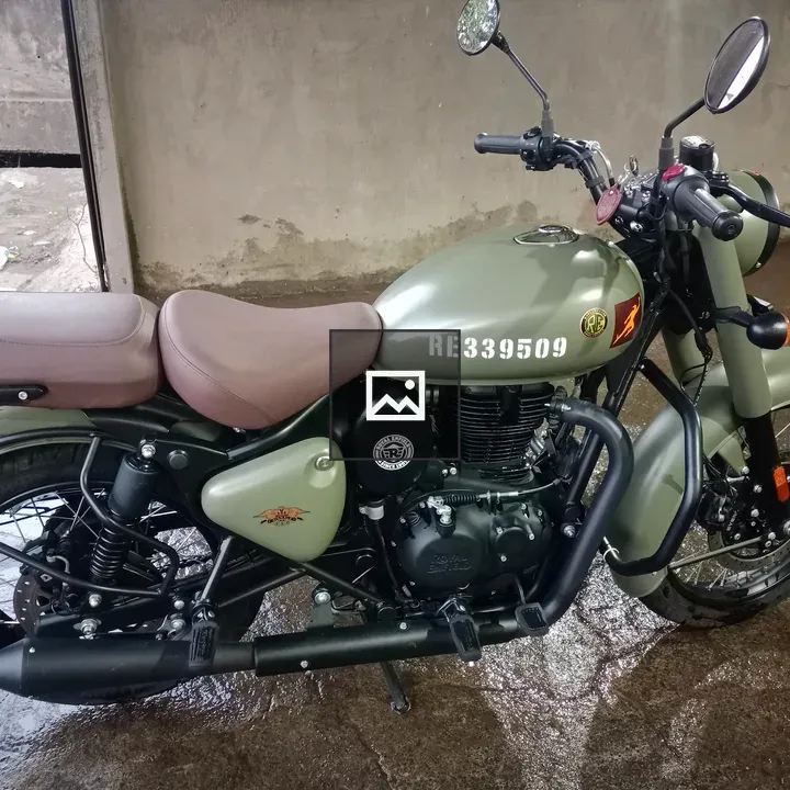 Royal Enfield 350 CC Signal Edition