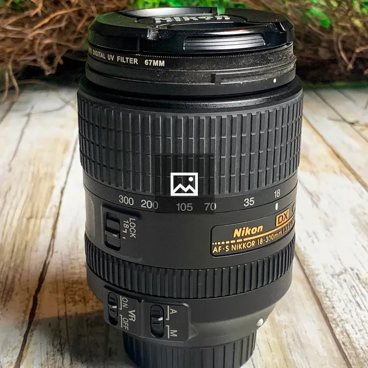 Nikon zoom lens