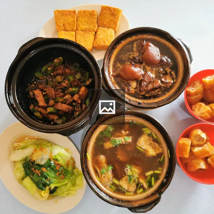 Bak Kut Teh with Chinese dishes
