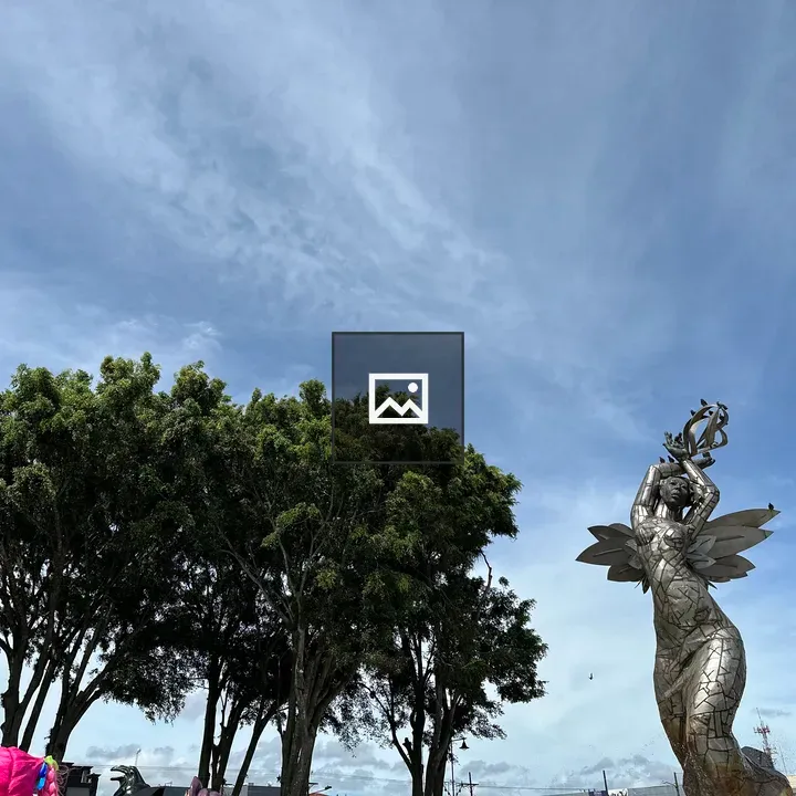 Parque Central de Cartago scene