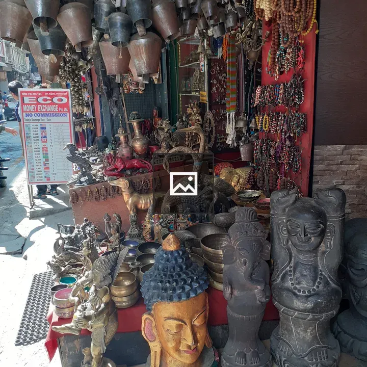 Buddha Head and Market Display