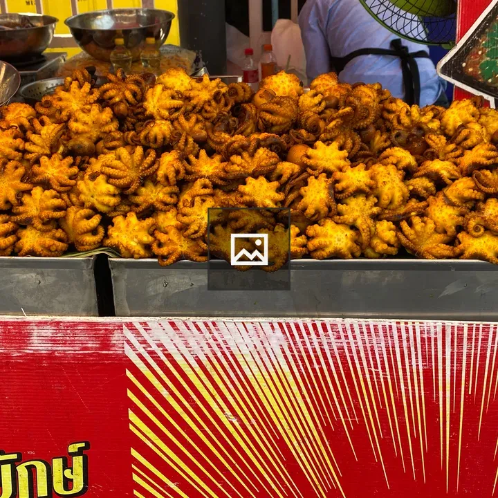 Fried octopuses at street shop