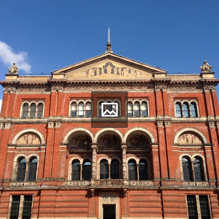 Victoria and Albert Museum facade
