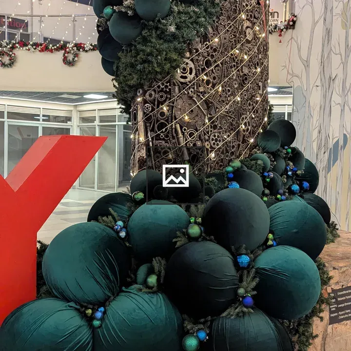 Decorative Plush Green Balls Display