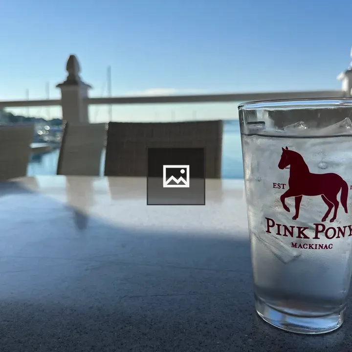 Breakfast by the lake at Pink Pony