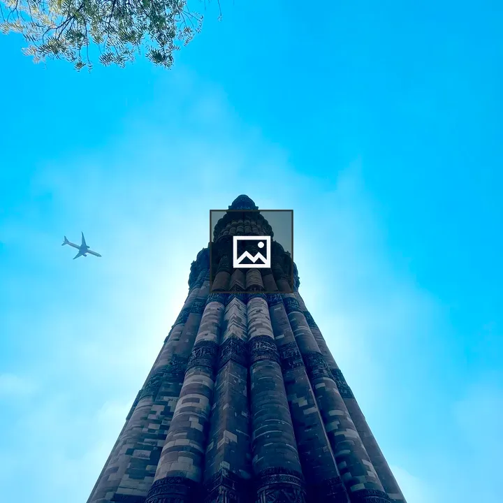 Qutub Minar Look Up Scene