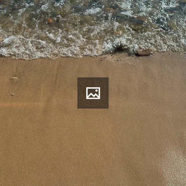 Low Wave on Sand