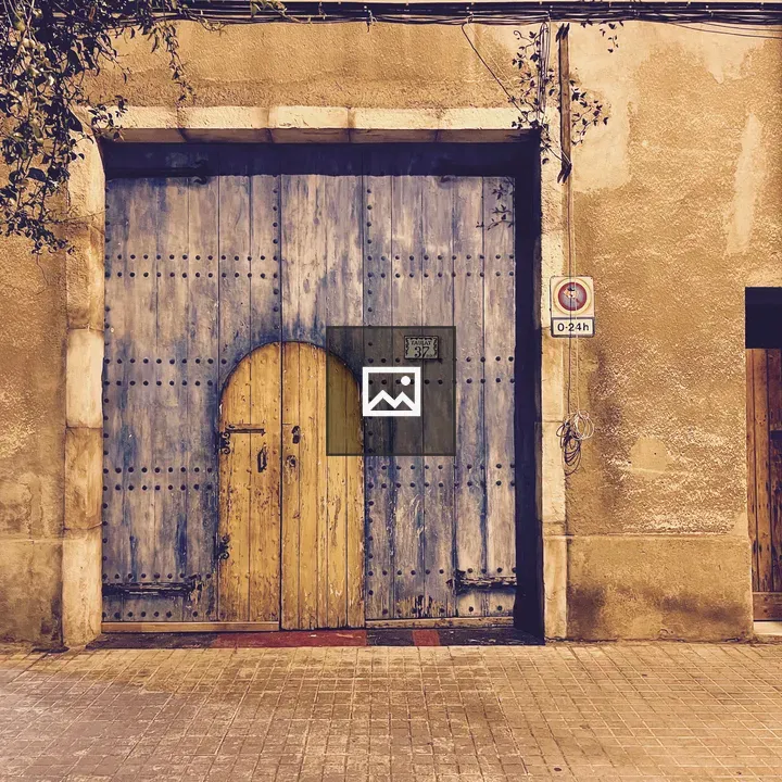 Door in Gothic Barcelona