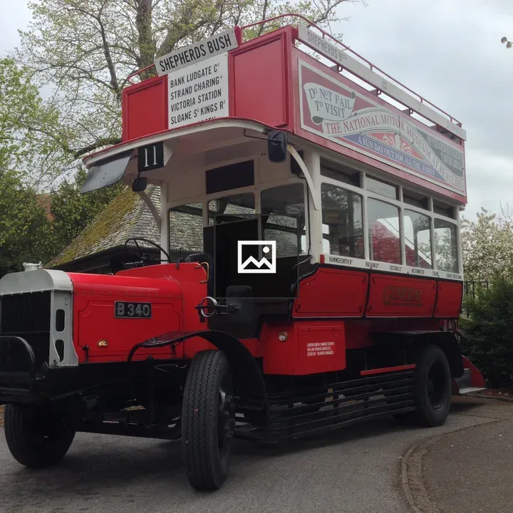 Old-fashioned London bus