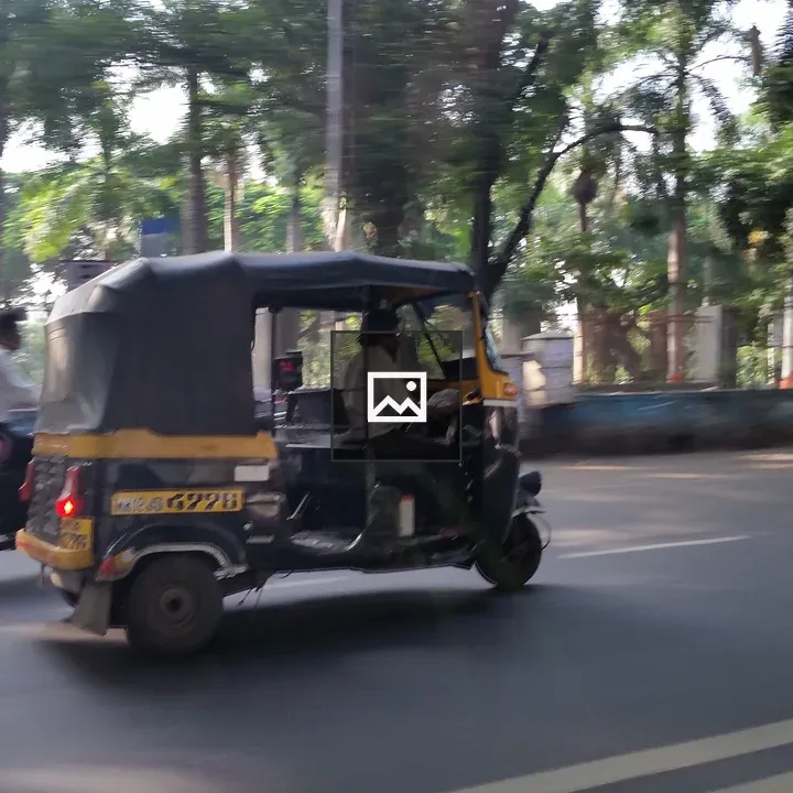Tuk-tuk on Pune Streets