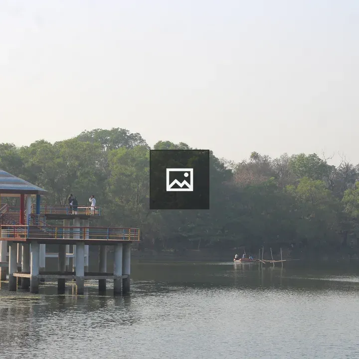 Botanical Garden Lake Pavilion