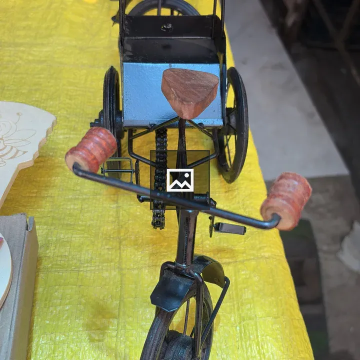 Decorative metal cycle rickshaw model
