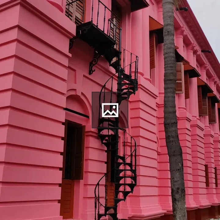 Winding staircase