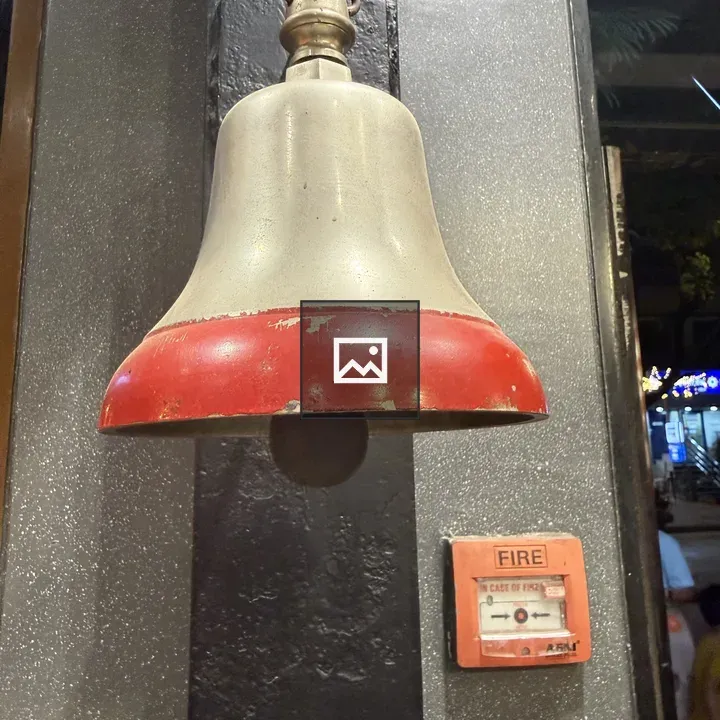 Appreciation bell in food store