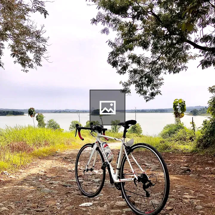 Road bike on gravel