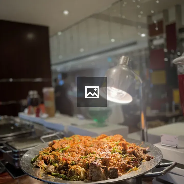 Rice dish with vegetables and meat