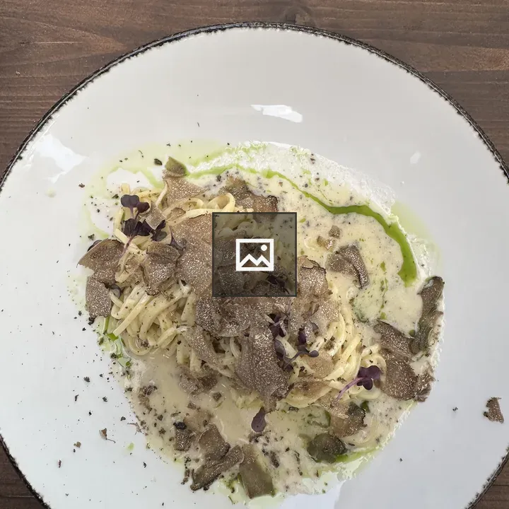 Tagliolini in truffle cream