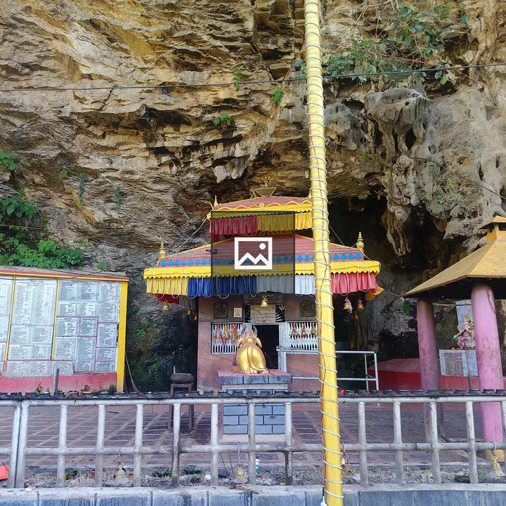 Changchang di temple at rocky base