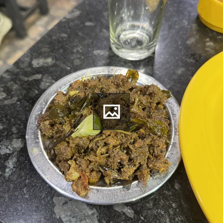 Beef chili plate with curry leaves