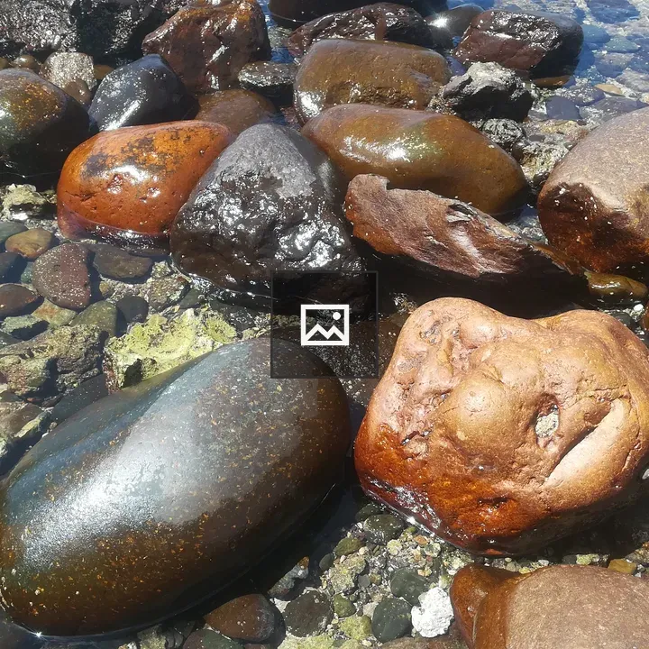 Piedras en el mar