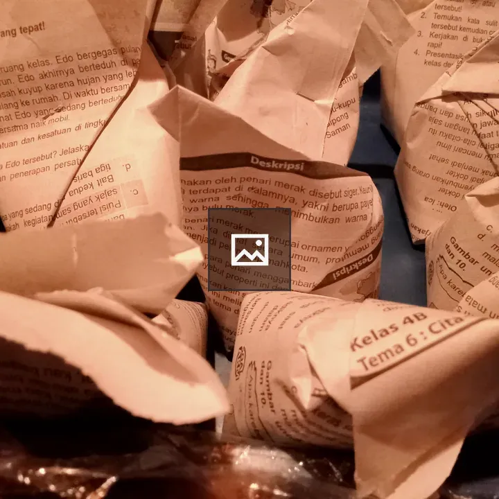 Indonesian Cash Yellow Rice Packages