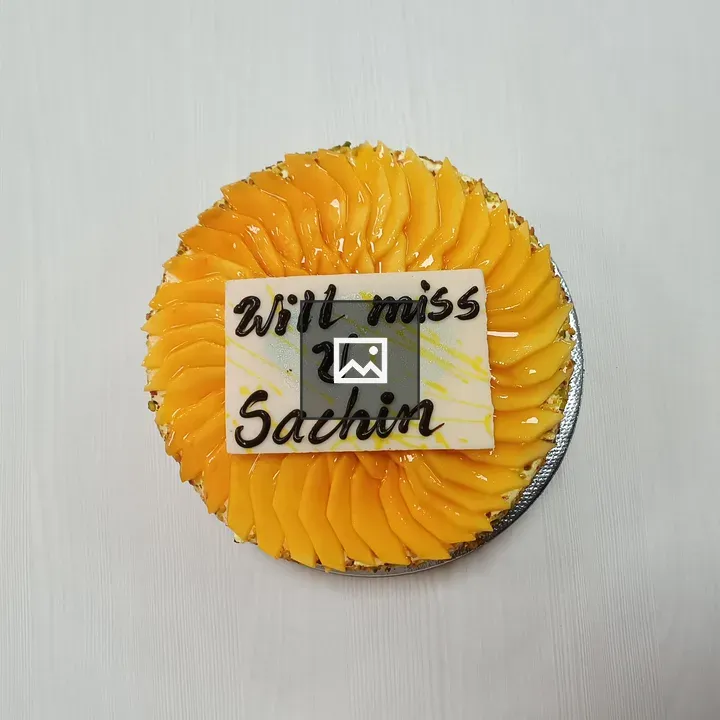 Farewell cake in yellow hues