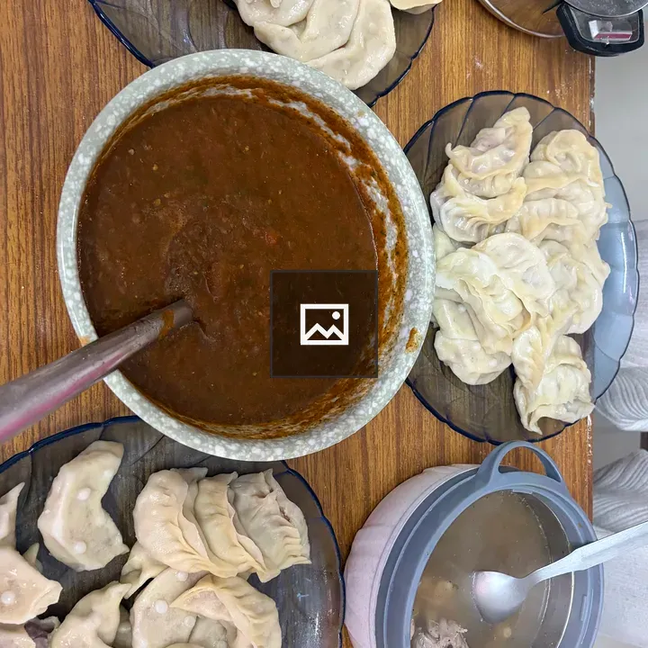 Dumplings with Sauce and Broth