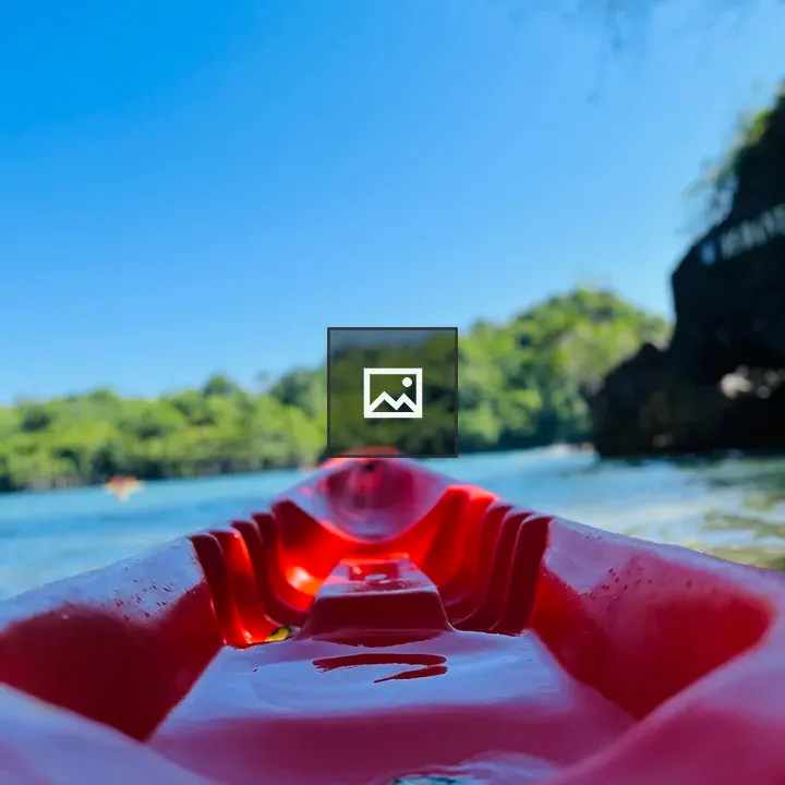 Kayak Viewpoint in Frame
