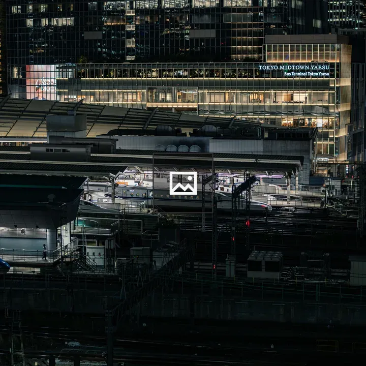 Night view of Tokyo Midtown Yaesu and Tokyo Station