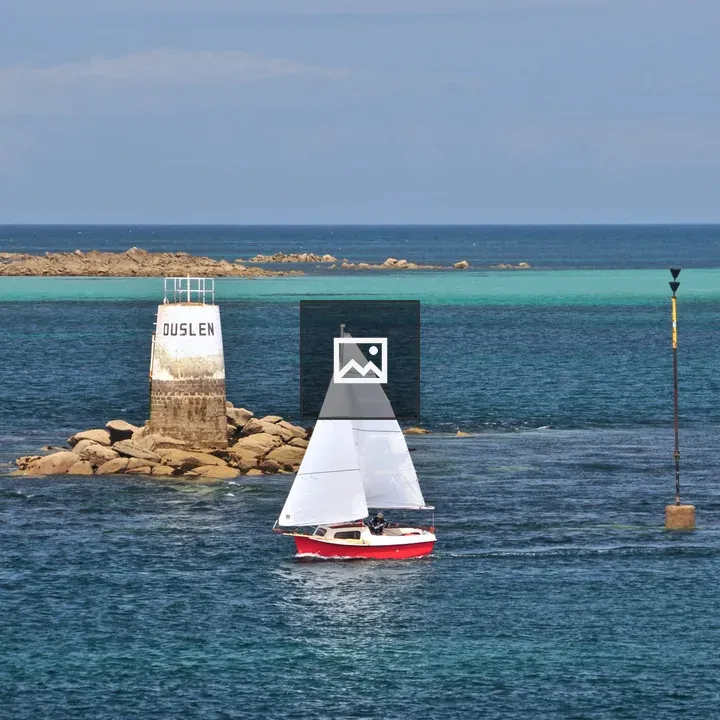 Duslen turret boat in Roscoff
