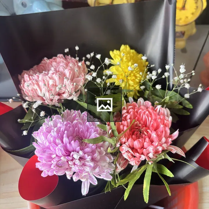 Bouquet of Vibrant Flowers