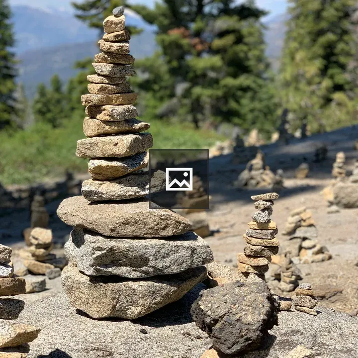 Tower of balanced rocks