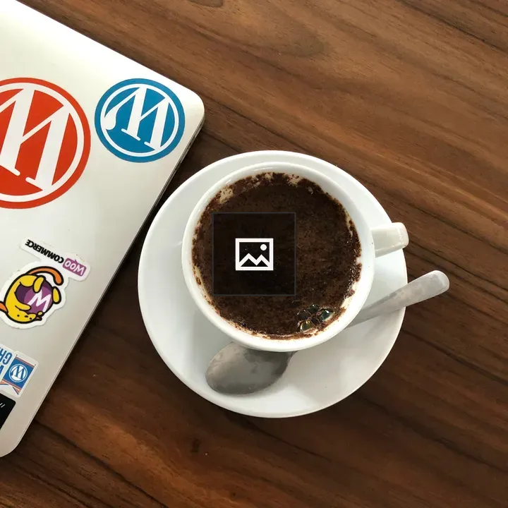 Tubruk coffee and laptop