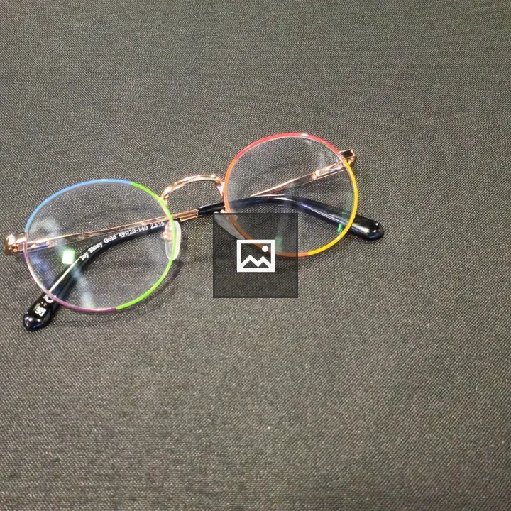 Round eyeglasses with rainbow rims