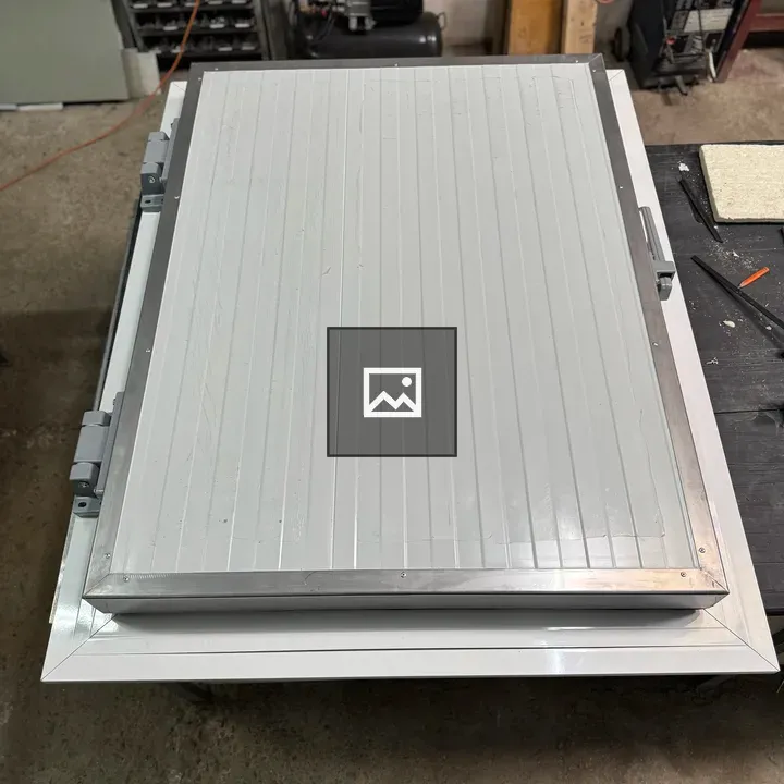 Rectangular textured surface with metal edge