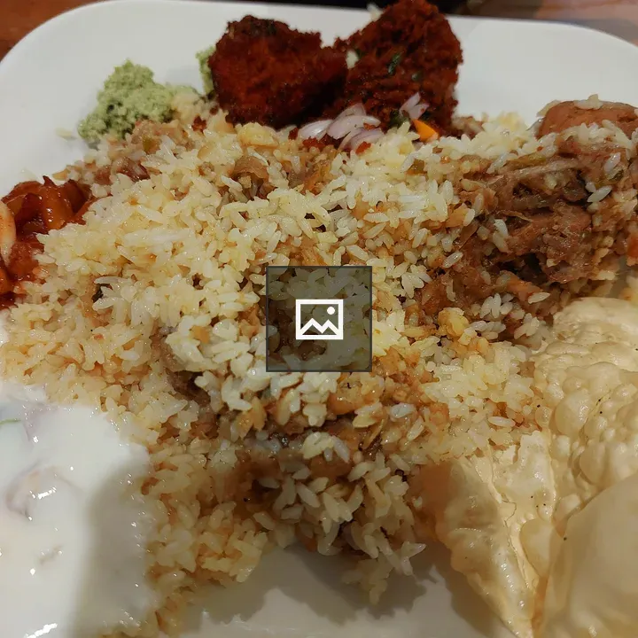 Biryani Plate with Raita and Papadams