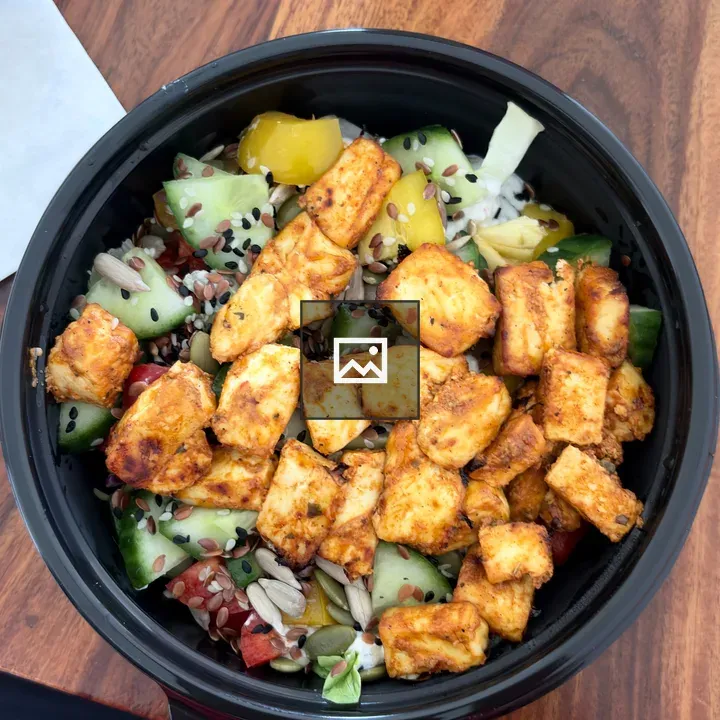 Salad Bowl with Tofu and Veggies