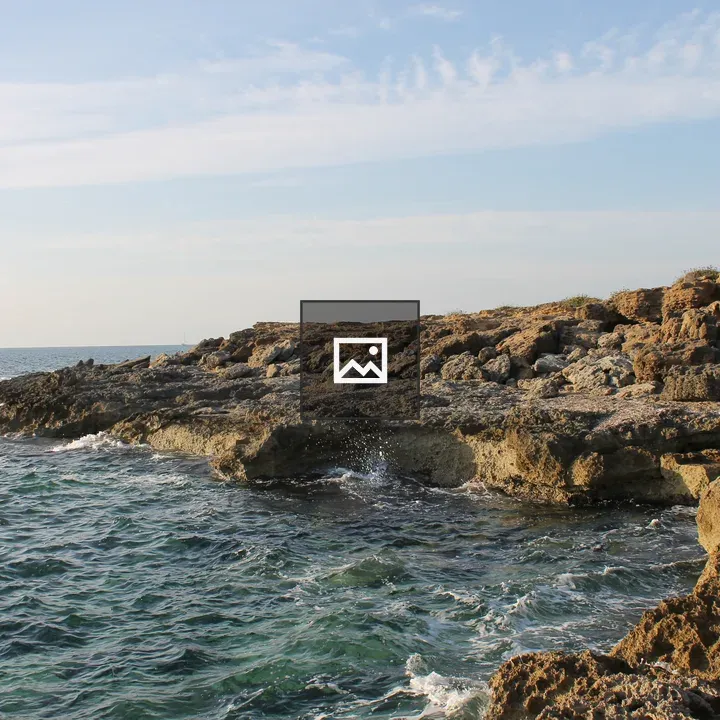 Sea in winter at Gallipoli