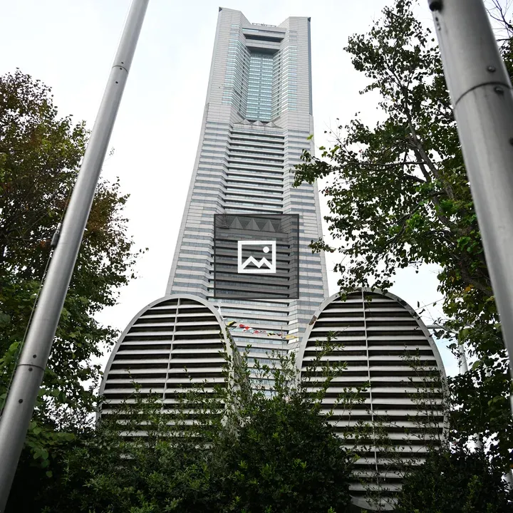 Yokohama Landmark Tower from Low Angle