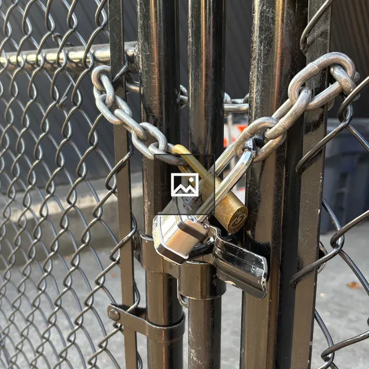 Gateway with Lock and Fences