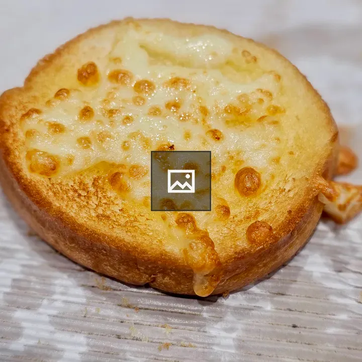 Garlic bread with melted cheese