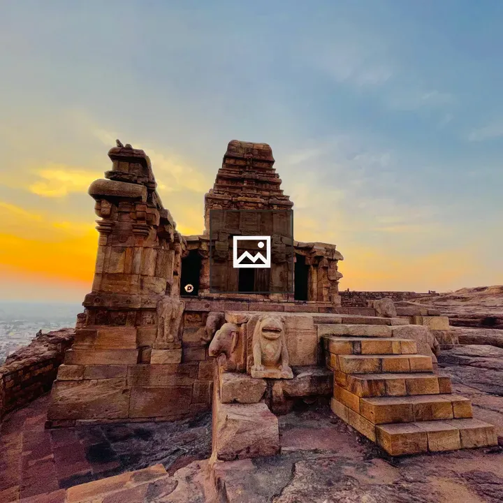 Sunset at Upper Shivalaya Temple