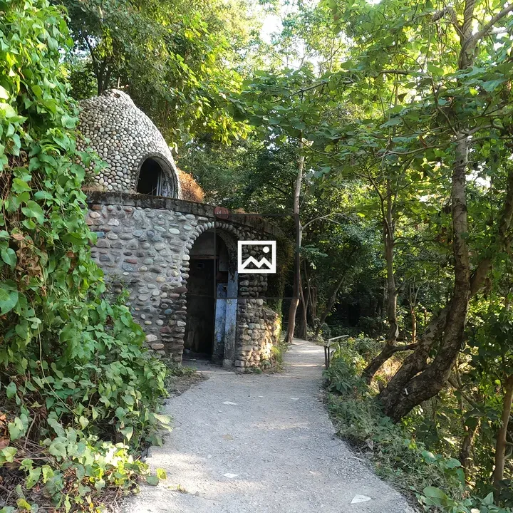 Beatles Ashram Chaurasi Kutia Interior