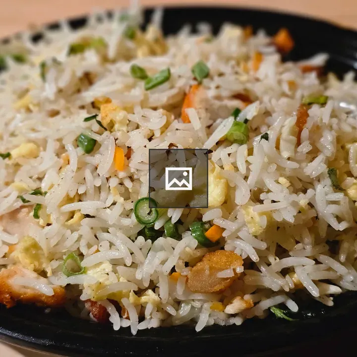 Chicken fried rice close-up