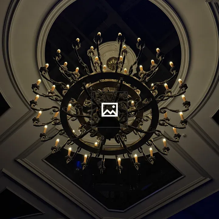 Elegant chandelier with prisms