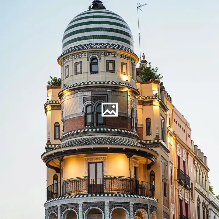 Isolated building in Sevilla