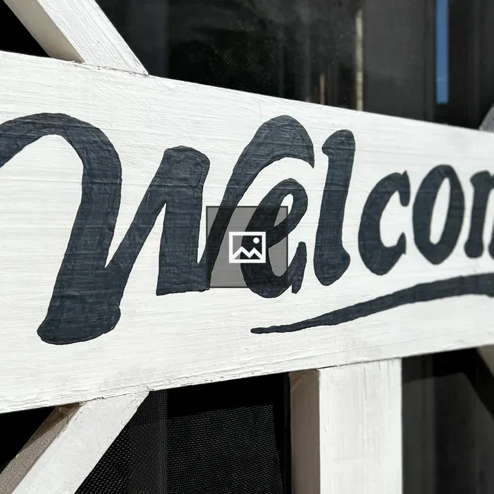 Black and White Screen Door Sign